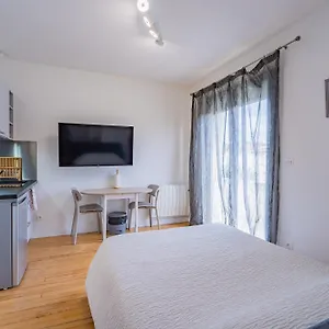  Appartement 1 Proche Airbus à St Martin Du Touch France