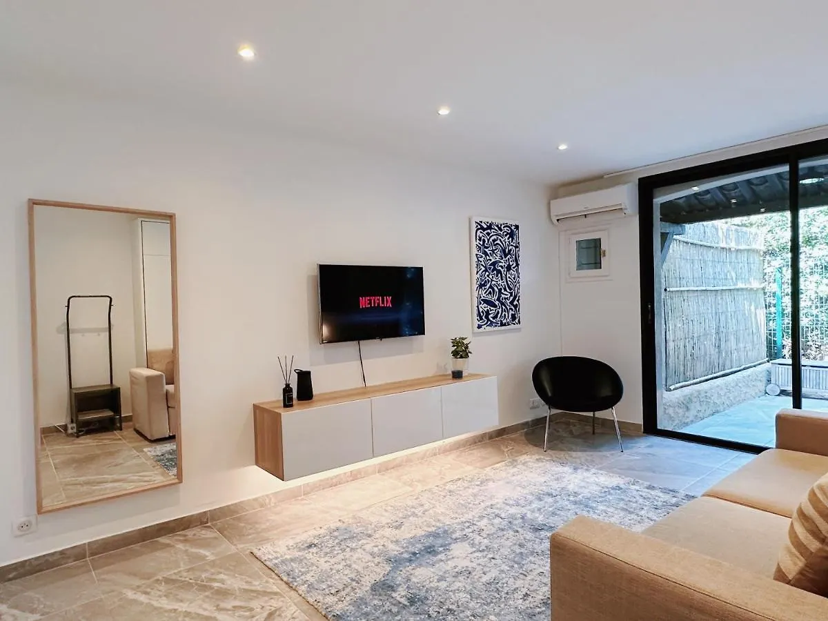 Appartement Studio moderne dans le golfe de Saint-Tropez Gassin